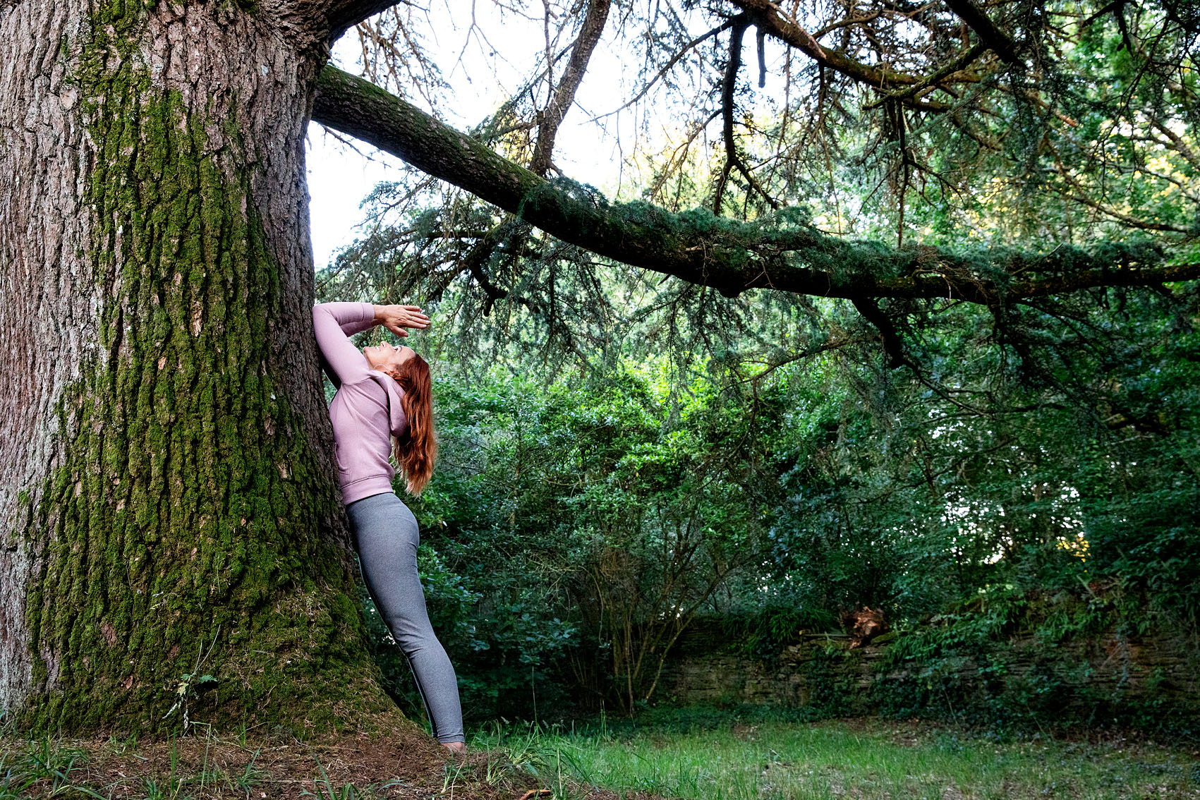 Peggy Ménager créatrice du YogiWalkie. Le Yoga dans les bois du Pays de Redon.