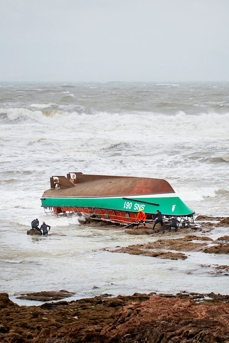 Les Sables d’Olonne, le 7 juin 2019. Naufrage du canot tout temps Patron Jack Morisseau de la SNSM à proximité immédiate de la plage de Tanchet lors de la tempête Miguel. 
