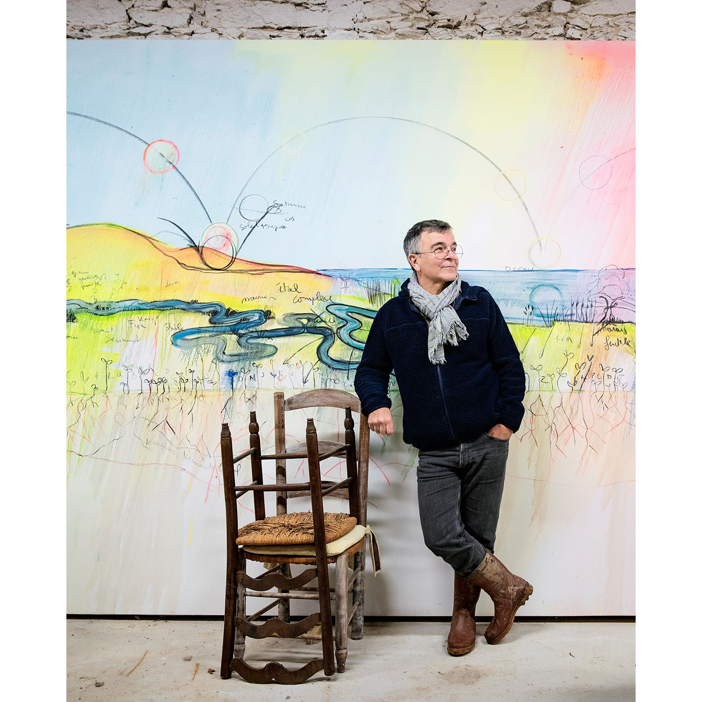 Fabrice Hyber, artiste plasticien de l'Académie des beaux-arts, dans l'un de ses ateliers en Vendée.
